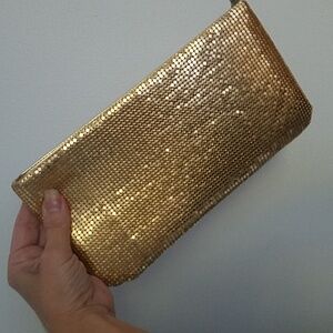 Vintage GUESS Gold chainmail Clutch Bag Purse